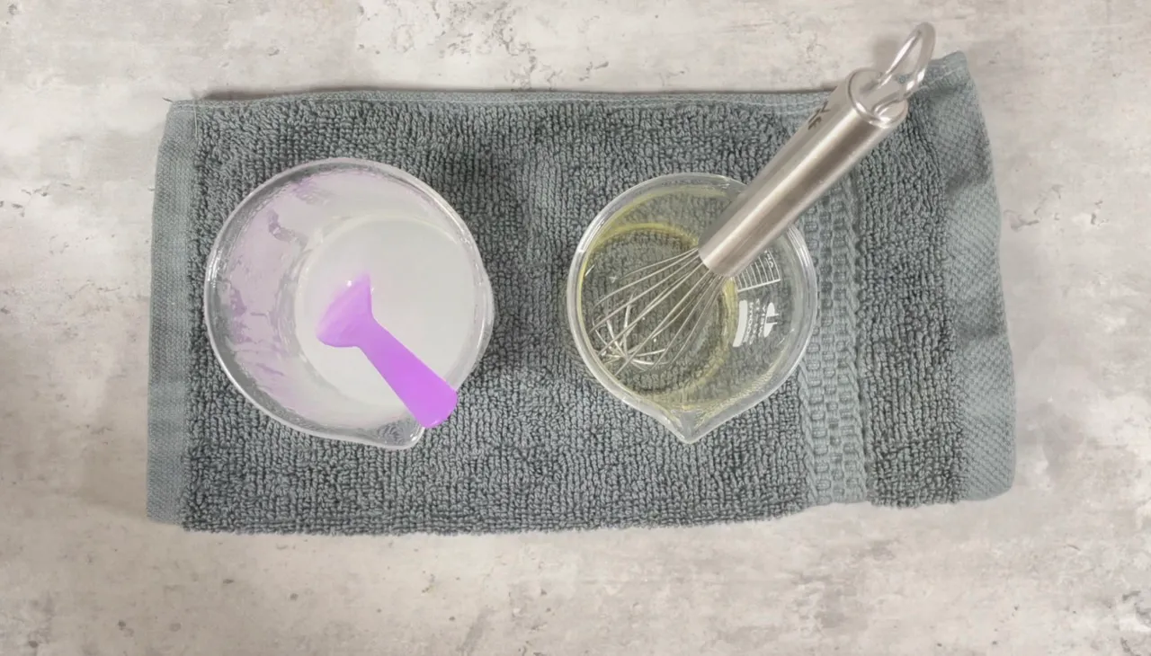 How to Make a Basic Lotion / Cream — step 17