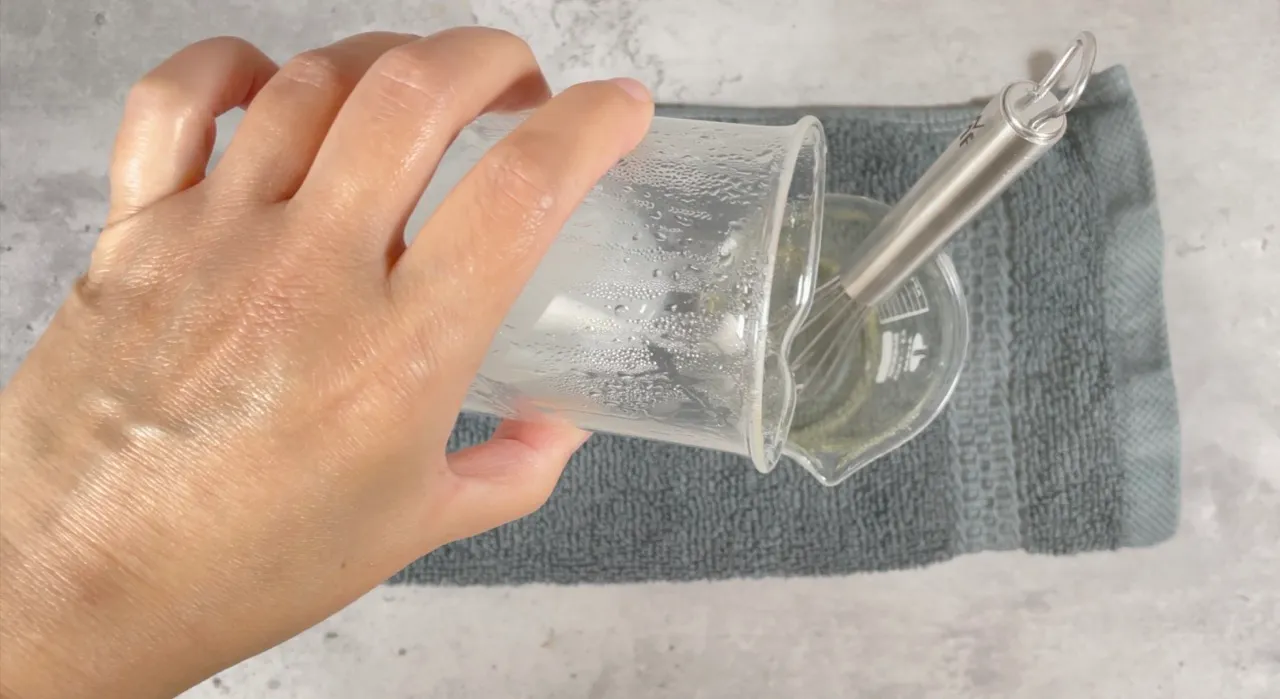 How to Make a Basic Lotion / Cream — step 18