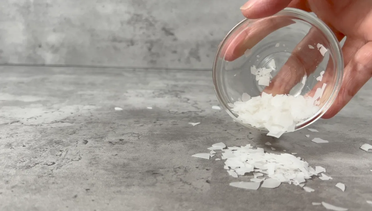 How to Make a Basic Lotion / Cream — step 27