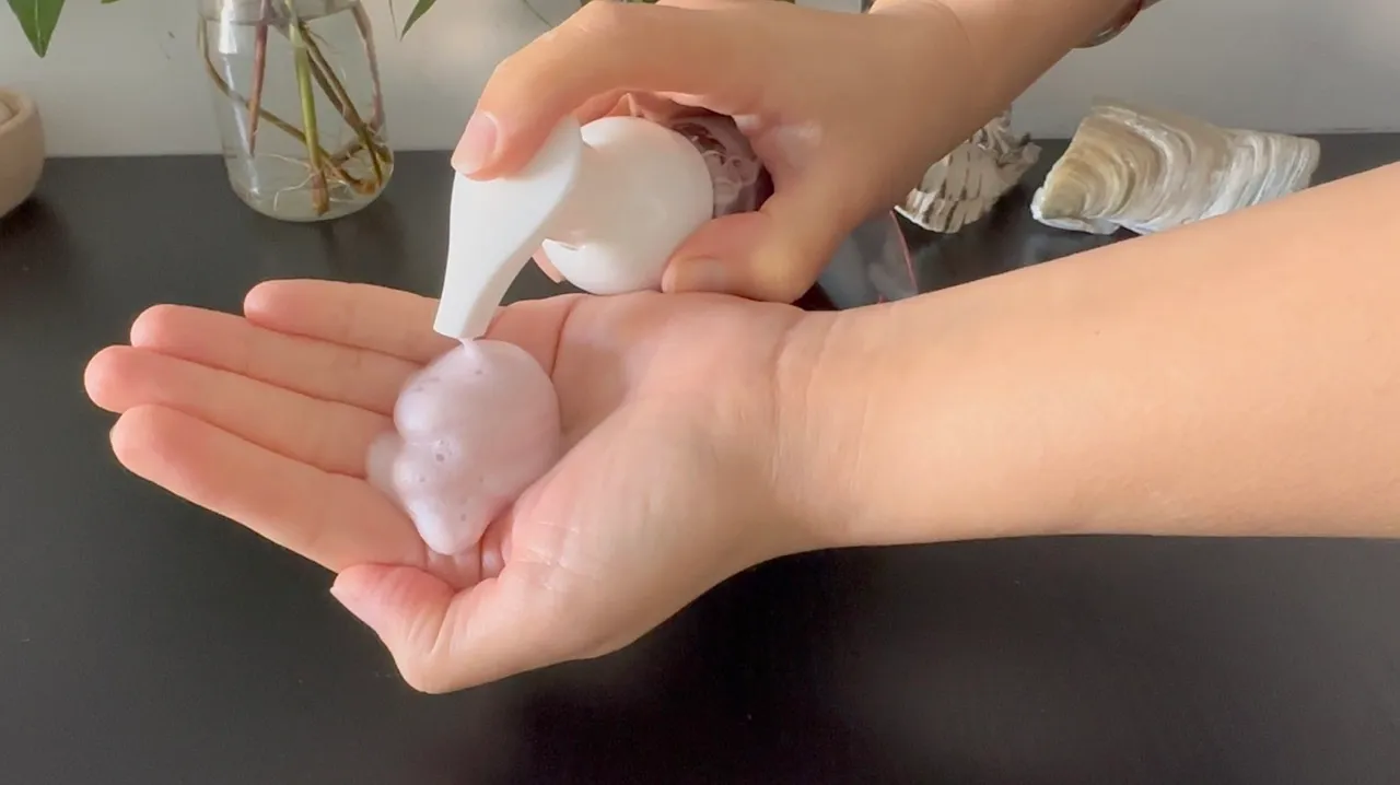 Foaming Body And Face Cleanser — step 26