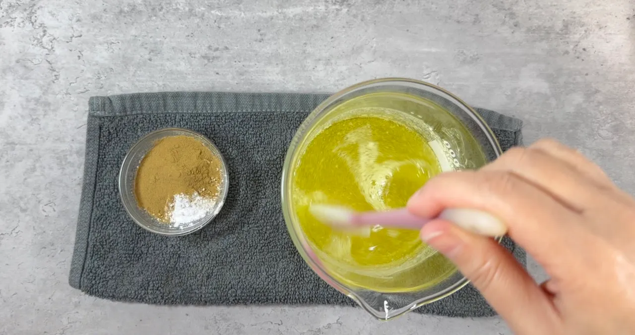 Brightening Body Scrub — step 12