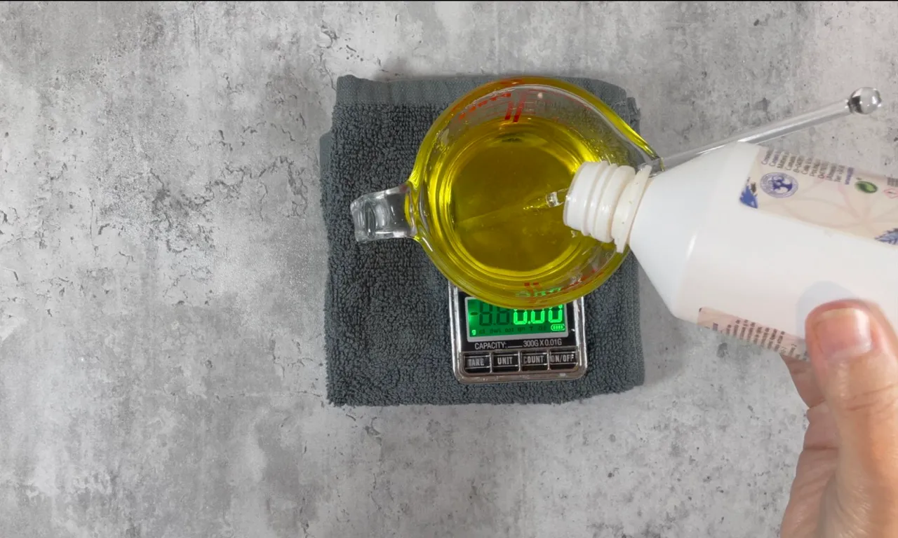 Cocoa Butter Solid Conditioner Bar — step 14