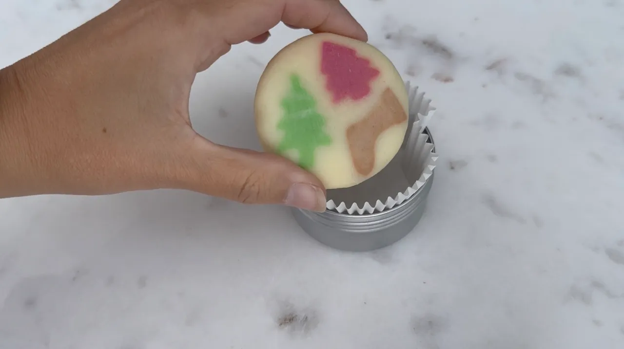 Lotion Bars (Christmas Edition) — step 6