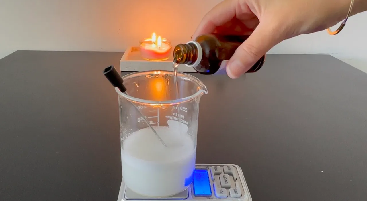 Spray Deodorant — step 11