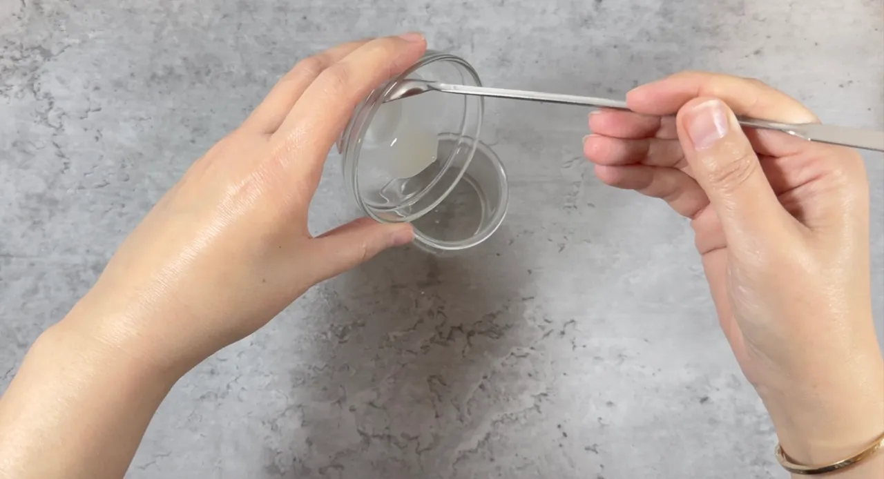 Eyelashes And Eyebrows Serum — step 8