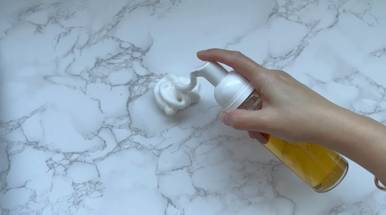 Glycolic Acid Foaming Cleanser — step 30