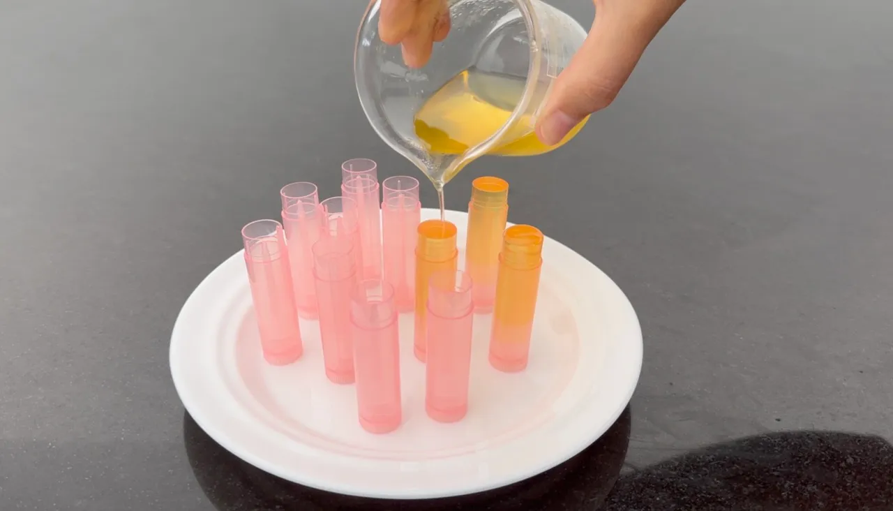 Summer Lip Balm Coconut Oil-Free — step 19