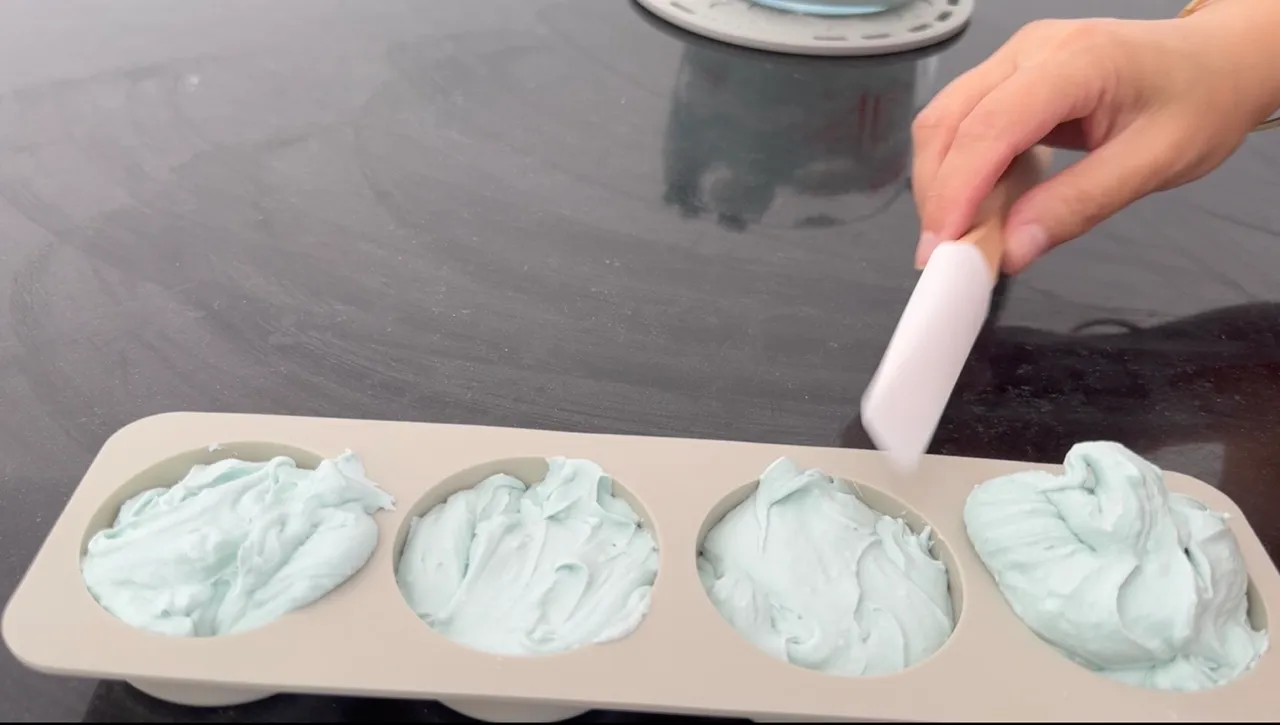 Pourable Shampoo Bars — step 29