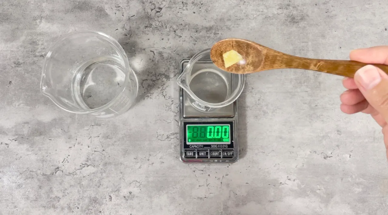Roll-on Deodorant with Zinc Ricinoleate — step 7