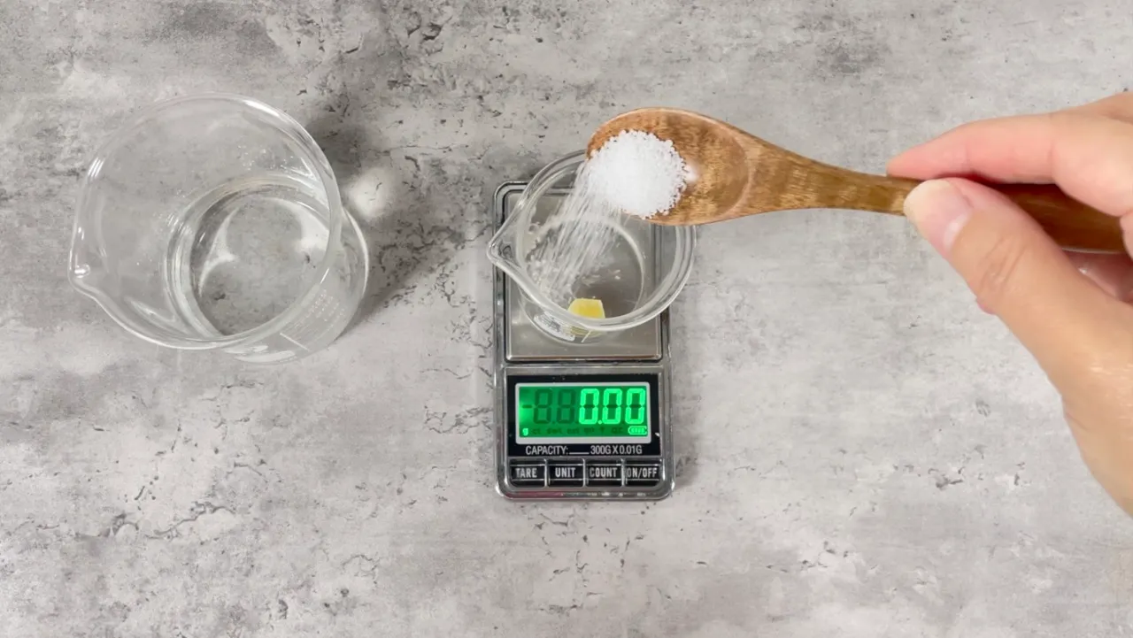 Roll-on Deodorant with Zinc Ricinoleate — step 8