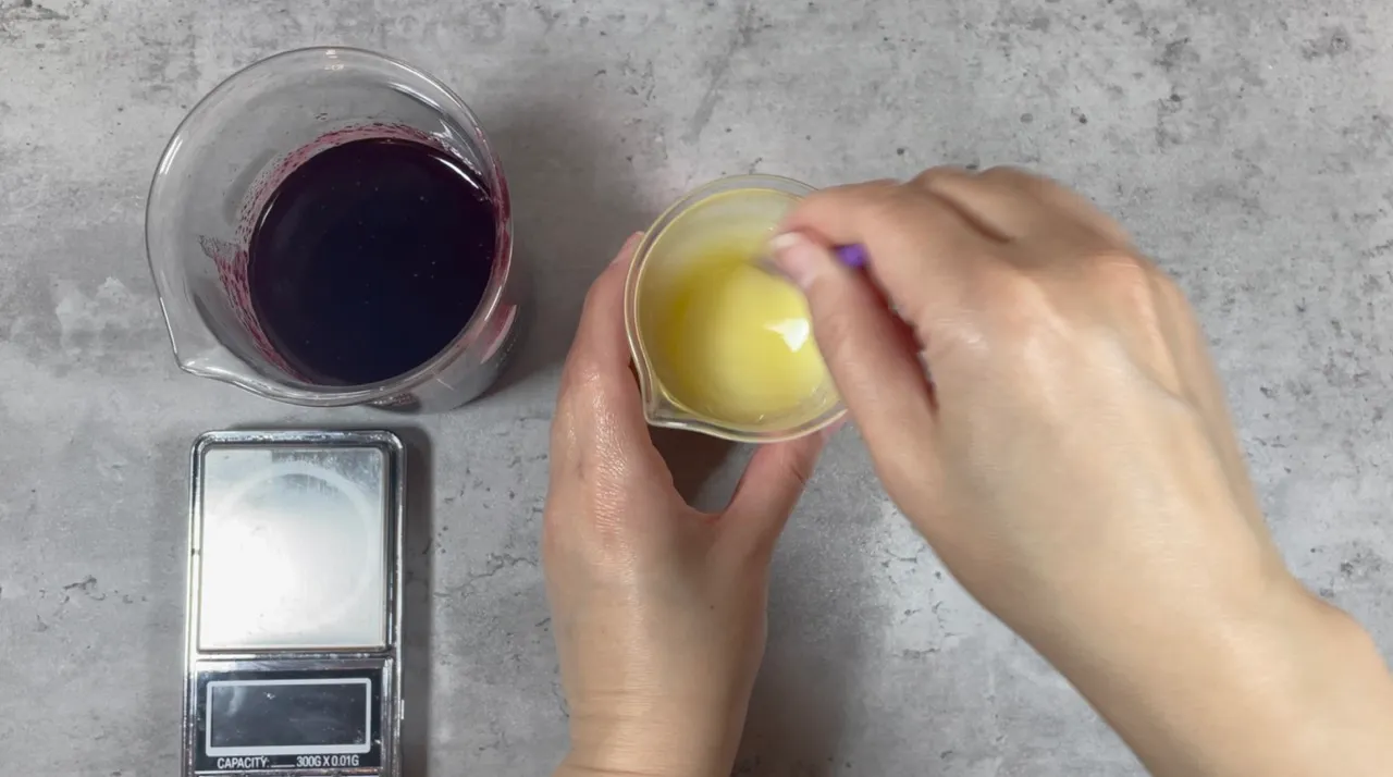 Moisturizing Hibiscus Shower Gel — step 20