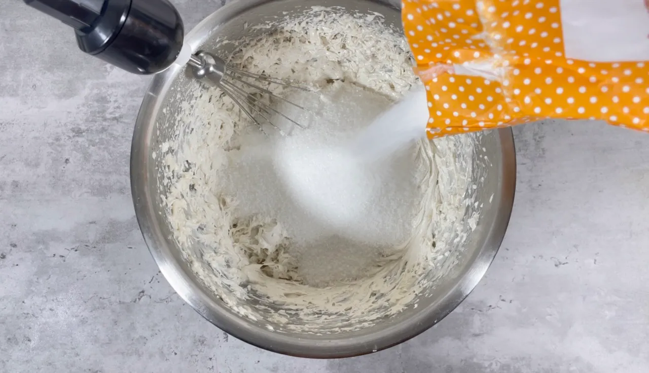 Whipped Sugar Scrub from Soap Scraps — step 21