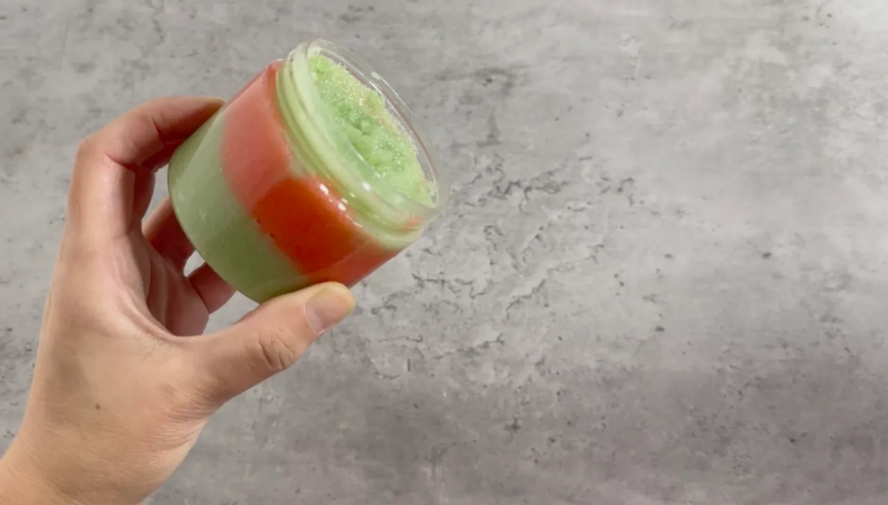 Sugar Scrubs Only 4 Ingredients — step 20