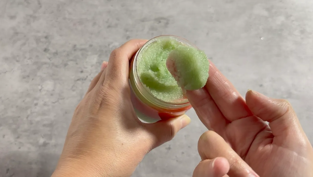 Sugar Scrubs Only 4 Ingredients — step 23