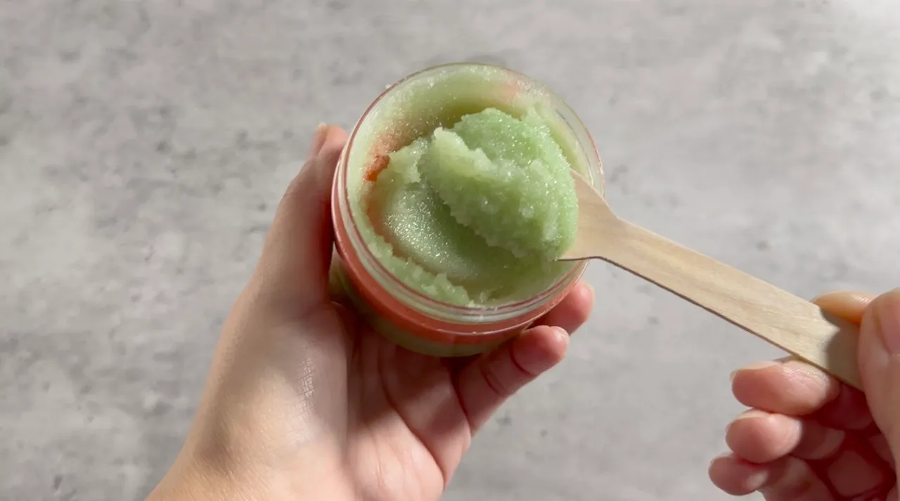 Sugar Scrubs Only 4 Ingredients — step 24